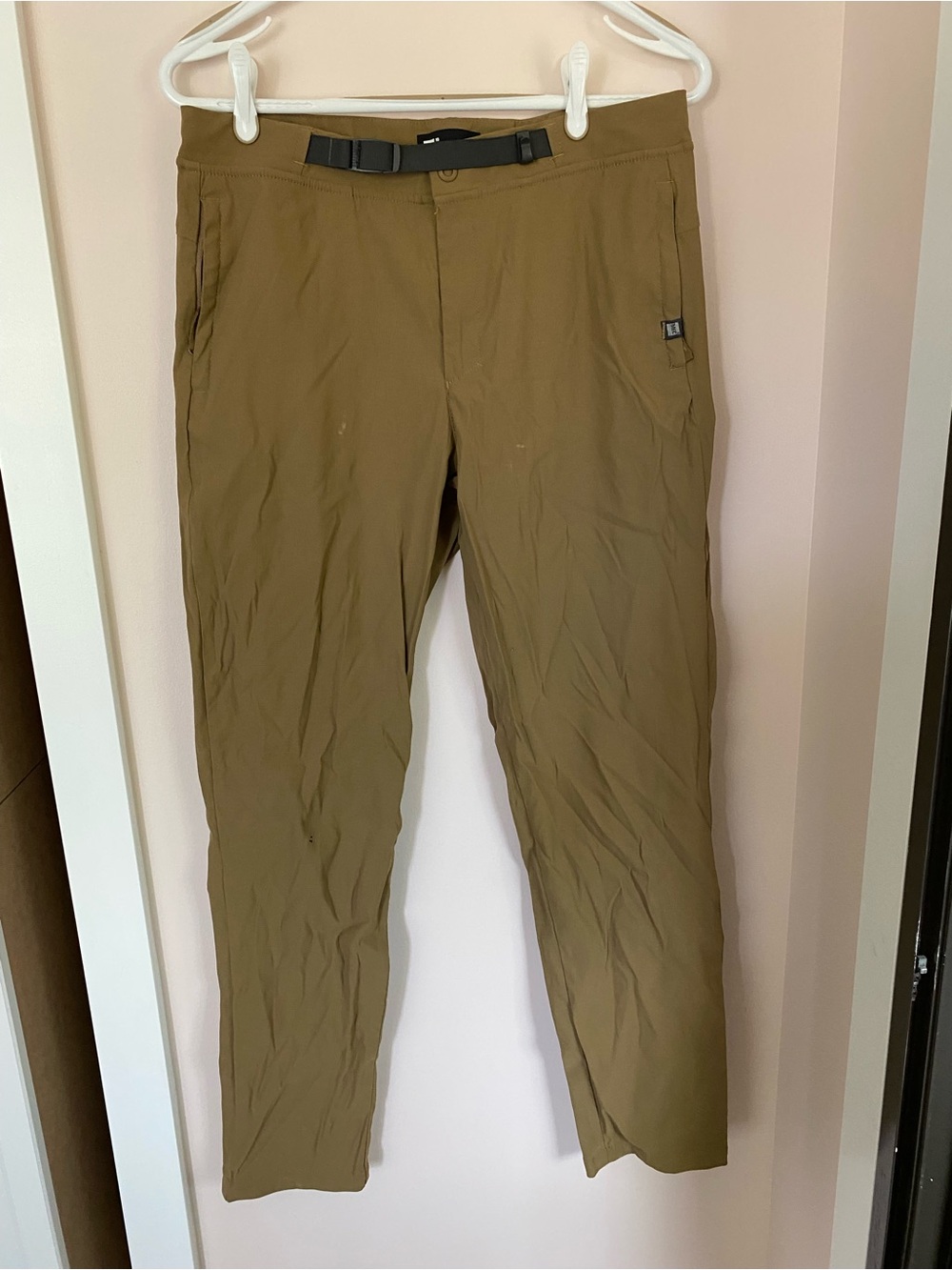 MEC Women’s (youth) Travel/Outdoor Pants - Olive
